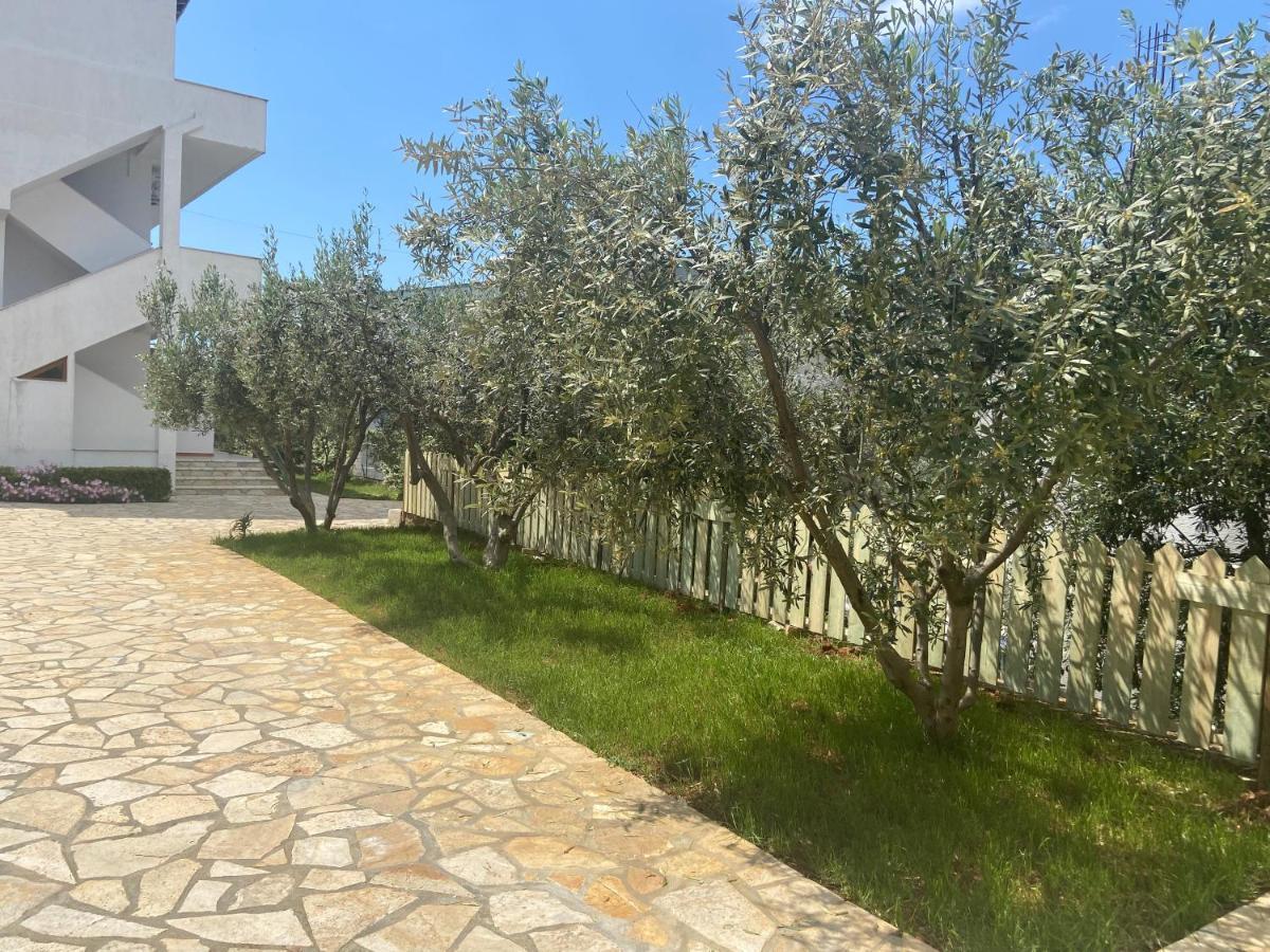 Ergys Apartments Ksamil Buitenkant foto